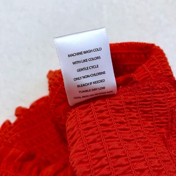 Crave Fame NWT Red Smocked Sleeveless Top Juniors S - Picture 11 of 11